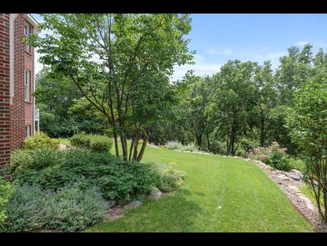 7180 Kenmare Drive Bloomington MN 55438