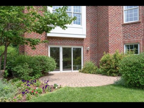 7180 Kenmare Drive Bloomington MN 55438