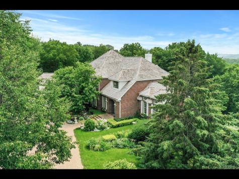 7180 Kenmare Drive Bloomington MN 55438
