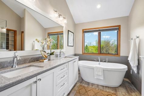 2890 Imperial Avenue N Lake Elmo MN 55042
