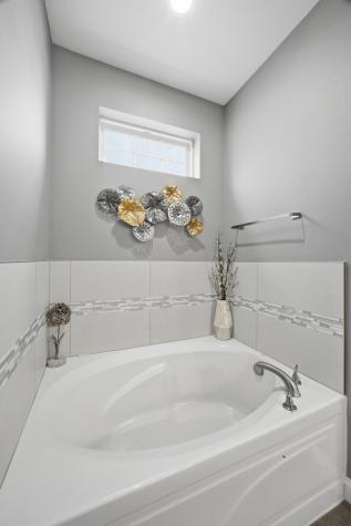 523 33rd Way E West Fargo ND 58078