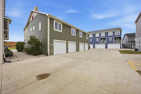523 33rd Way E West Fargo ND 58078