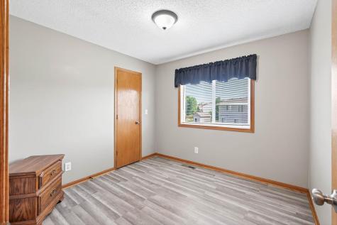 516 Cottonwood Street SW Isanti MN 55040