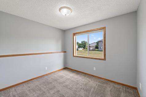 516 Cottonwood Street SW Isanti MN 55040