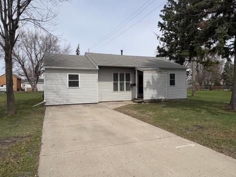 1008 7TH Avenue N Wahpeton ND 58075