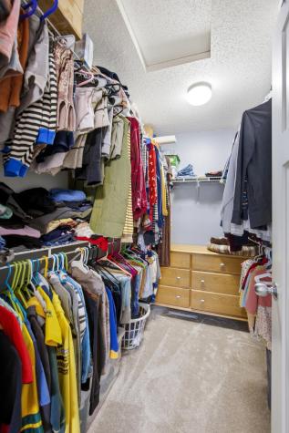 609 5th Street E Horace ND 58047