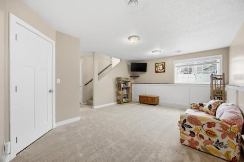 609 5th Street E Horace ND 58047