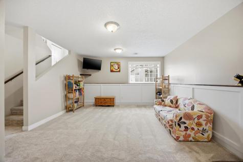 609 5th Street E Horace ND 58047