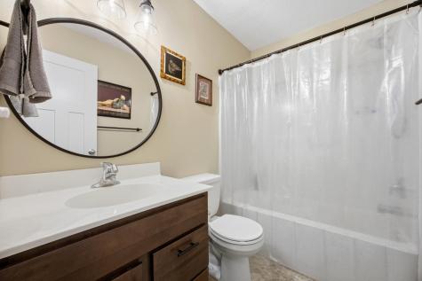 609 5th Street E Horace ND 58047