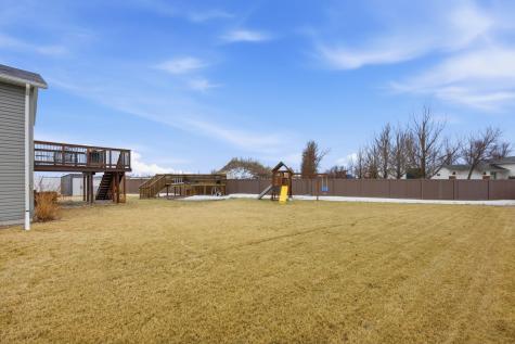 609 5th Street E Horace ND 58047