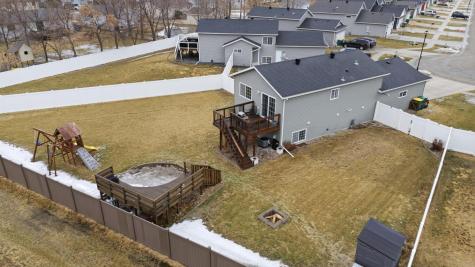 609 5th Street E Horace ND 58047