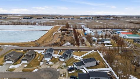 609 5th Street E Horace ND 58047