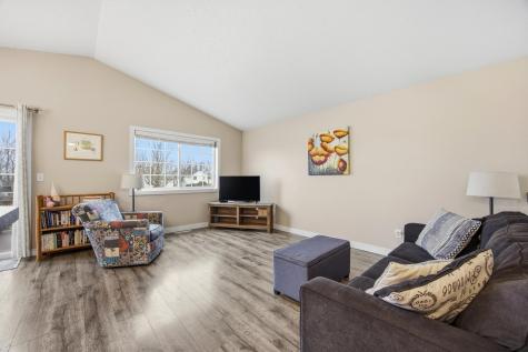 609 5th Street E Horace ND 58047