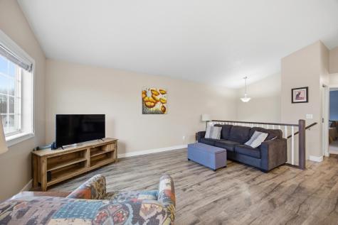 609 5th Street E Horace ND 58047