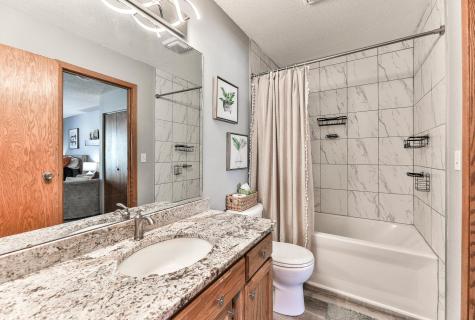 46 Fremont Drive S Fargo ND 58103