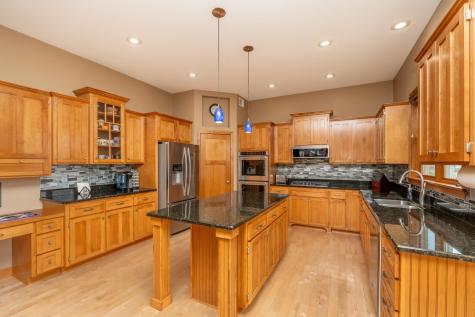 517 Appaloosa Avenue Shakopee MN 55379