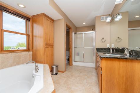 517 Appaloosa Avenue Shakopee MN 55379
