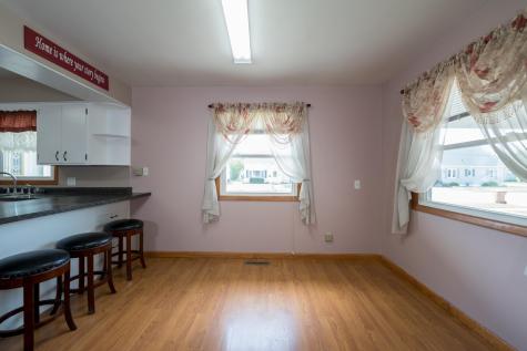374 W Vine Street Mondovi WI 54755