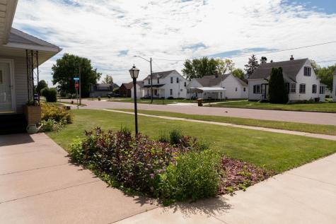 374 W Vine Street Mondovi WI 54755