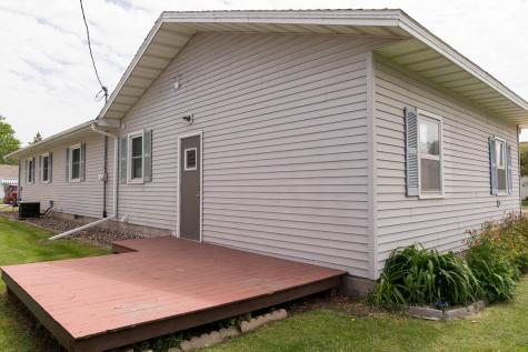 374 W Vine Street Mondovi WI 54755