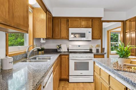 18224 88th Avenue N Maple Grove MN 55311
