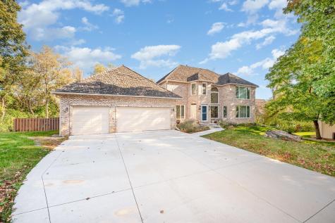 8973 Knoble Court Eden Prairie MN 55347