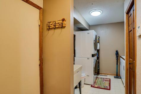 8973 Knoble Court Eden Prairie MN 55347