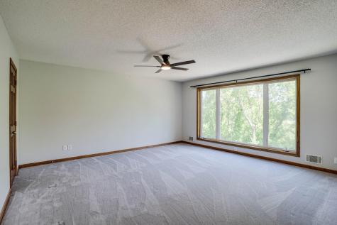 8973 Knoble Court Eden Prairie MN 55347