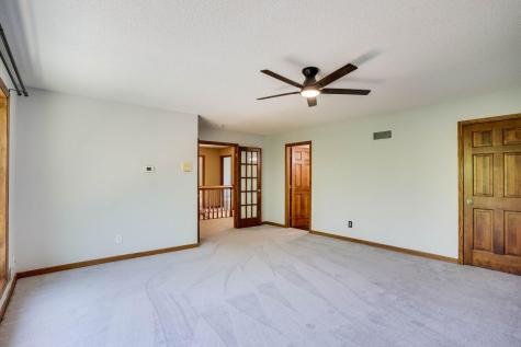8973 Knoble Court Eden Prairie MN 55347