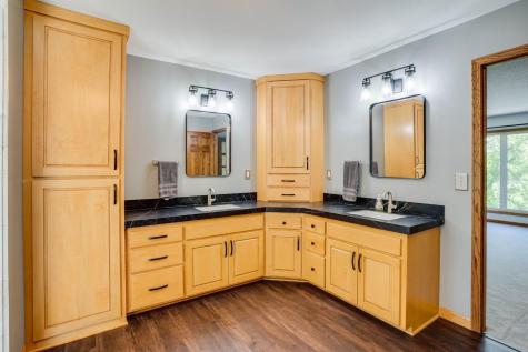 8973 Knoble Court Eden Prairie MN 55347