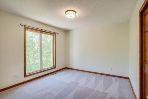 8973 Knoble Court Eden Prairie MN 55347