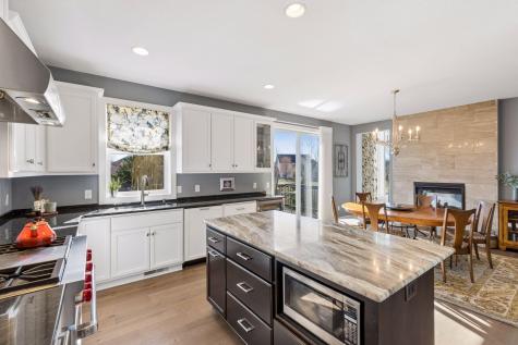 17 Crescent Lane North Oaks MN 55127
