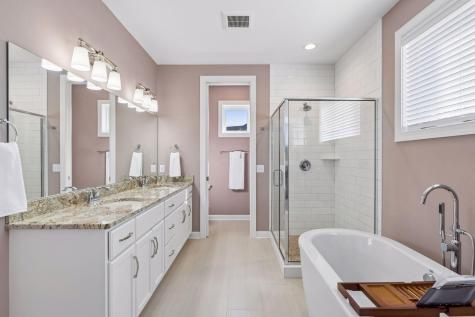 17 Crescent Lane North Oaks MN 55127