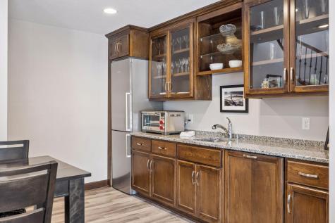17 Crescent Lane North Oaks MN 55127