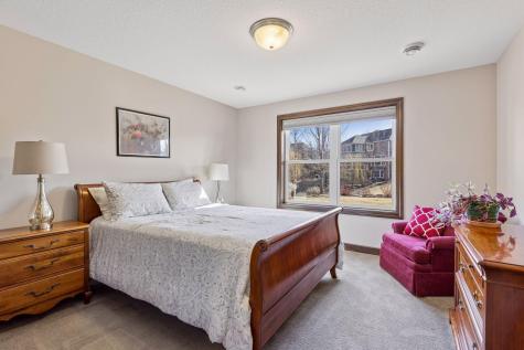 17 Crescent Lane North Oaks MN 55127