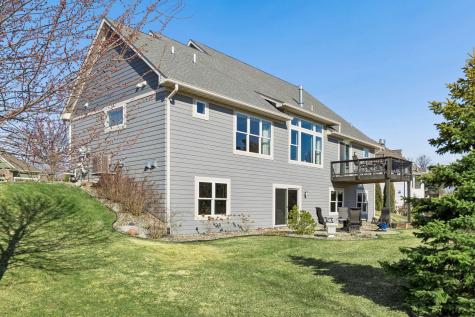 17 Crescent Lane North Oaks MN 55127