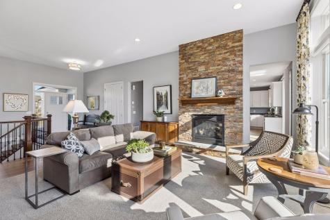 17 Crescent Lane North Oaks MN 55127