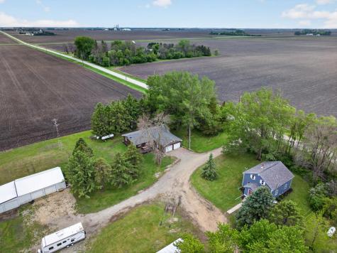 57042 & 57046 160th Avenue West Concord MN 55985