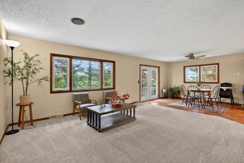 57042 & 57046 160th Avenue West Concord MN 55985
