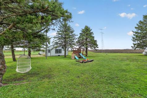 57042 & 57046 160th Avenue West Concord MN 55985