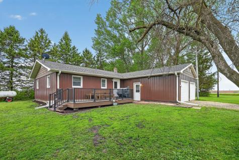 57042 & 57046 160th Avenue West Concord MN 55985