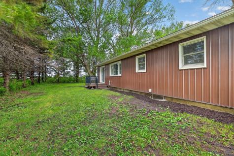 57042 & 57046 160th Avenue West Concord MN 55985