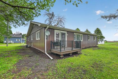 57042 & 57046 160th Avenue West Concord MN 55985