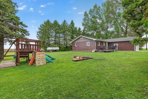 57042 & 57046 160th Avenue West Concord MN 55985