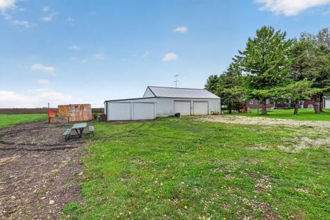 57042 & 57046 160th Avenue West Concord MN 55985