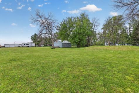 57042 & 57046 160th Avenue West Concord MN 55985