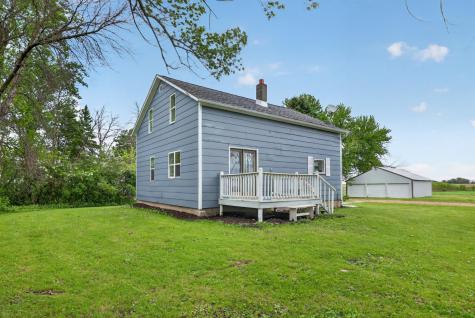 57042 & 57046 160th Avenue West Concord MN 55985