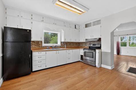 57042 & 57046 160th Avenue West Concord MN 55985