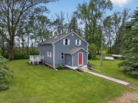 57042 & 57046 160th Avenue West Concord MN 55985