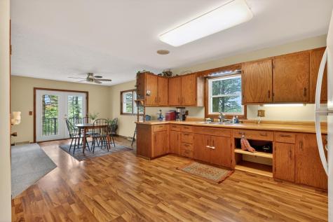 57042 & 57046 160th Avenue West Concord MN 55985